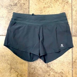 Oiselle lined running shorts….Size 4